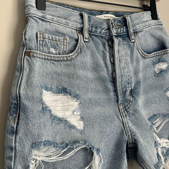 PacSun Women’s 90’s Girlfriend Distressed Light Wash Jean Shorts Size 25 - Picture 4 of 9